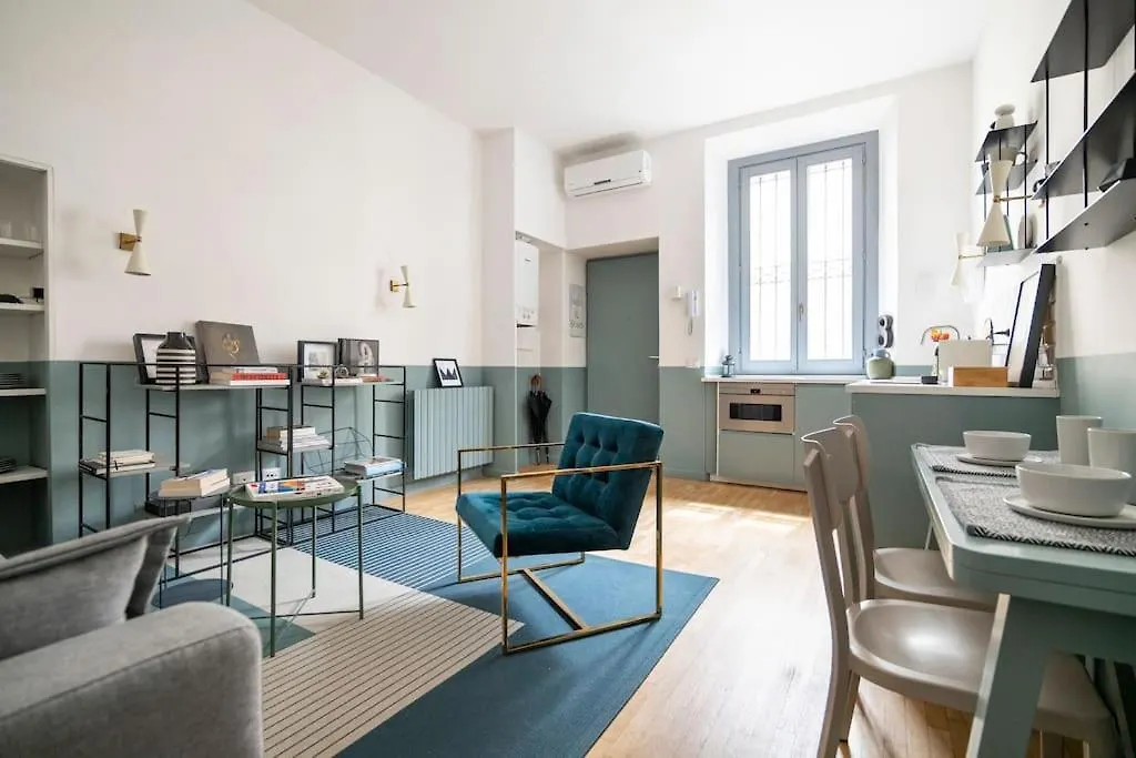 Apartment New Elegant Flat 3 Min From Central Station. Milan Italy