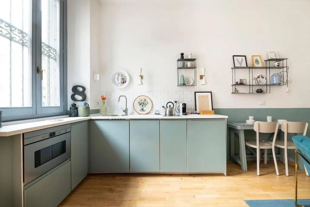 New Elegant Flat 3 Min From Central Station. Milan Apartment
