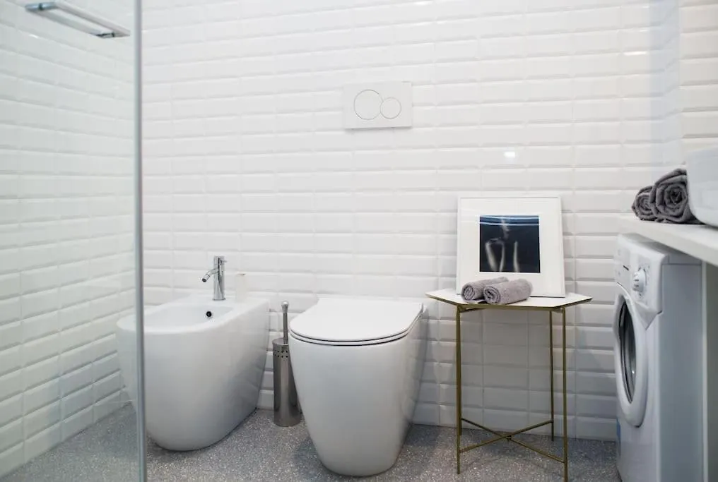 New Elegant Flat 3 Min From Central Station. Milan 0*,  Italy