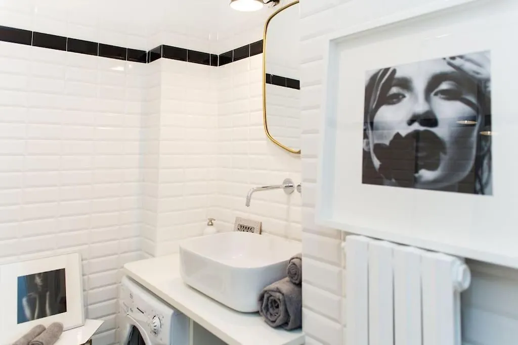 Apartamento New Elegant Flat 3 Min From Central Station. Milán
